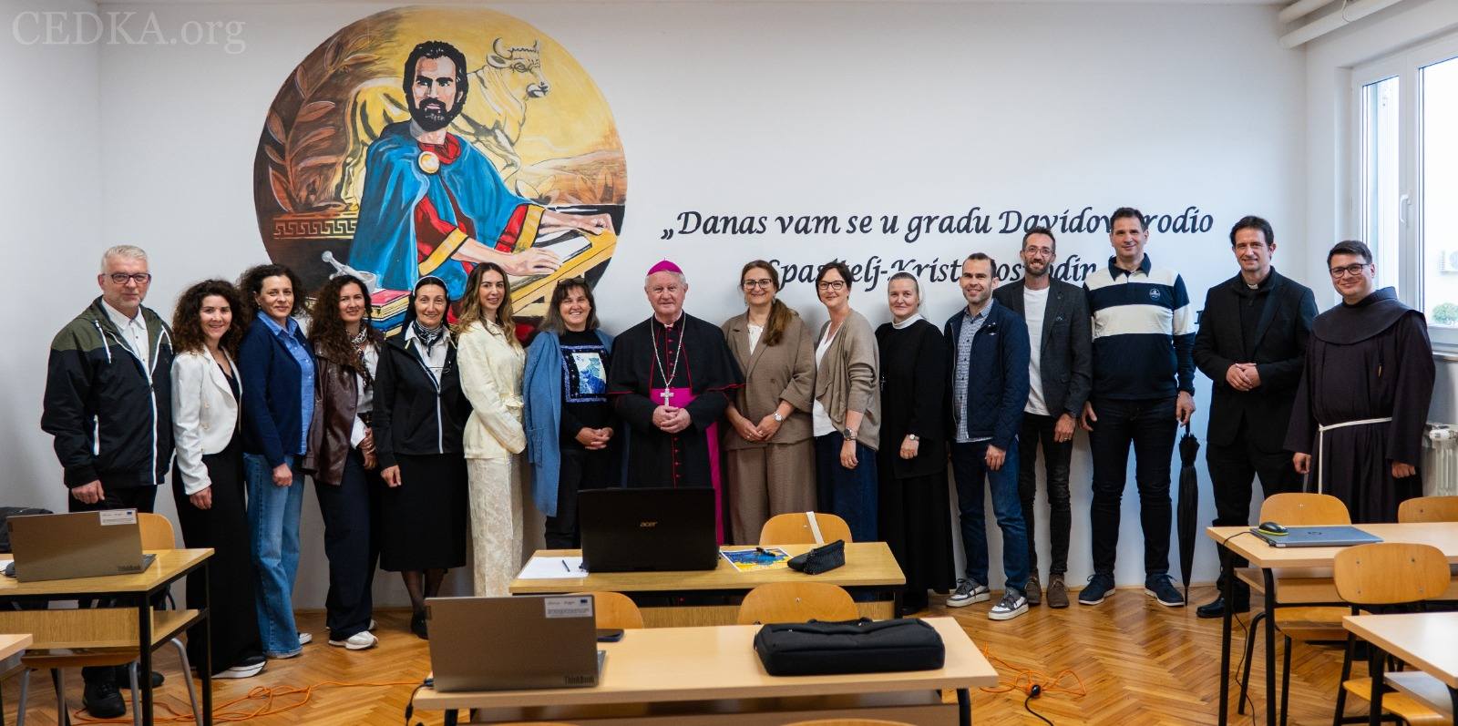 Edukacija: Izrada teksta i vizuala, umjetna inteligencija u katehezi